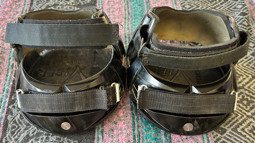 Used Renegade Viper 'Shield' size 150x150 fitted with Classic Captivators (1 pair)