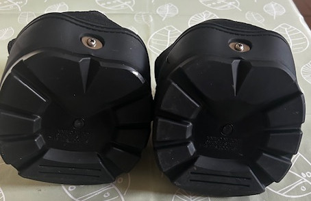 Brand new! Easyboot Glove Soft Hoof Boots size 1 wide (1 pair)