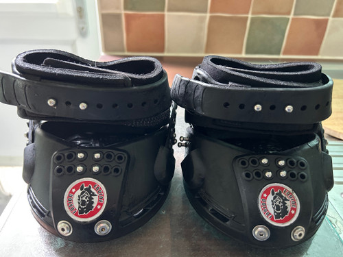 Used once! Equine Fusion Trailblazer Hoof Boots size 13 Slim (1 pair)
