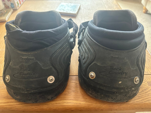 Used Easyboot Glove Back Country 2016 Hoof Boots Size 4 (1 pair)