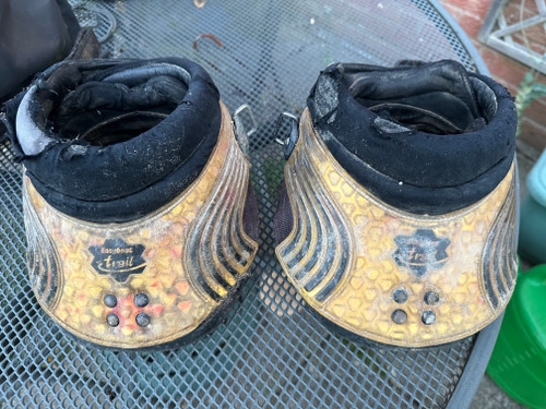 Used Easyboot Trail Hoof Boots size 8 (1 pair)