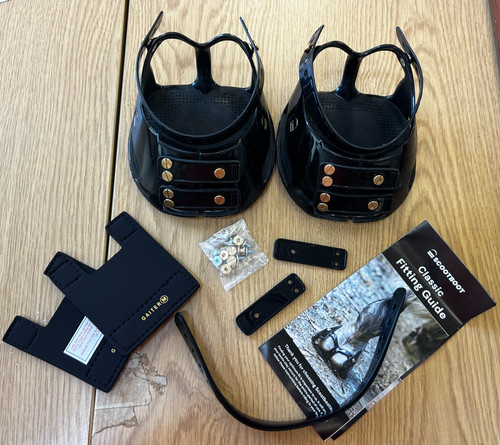 Used Scootboot Classic Hoof Boots size 4 Regular (1 pair)