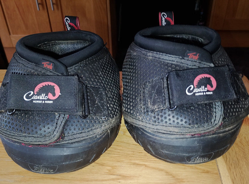 Used Cavallo Trek Hoof Boots size 5 Slim (1 pair)