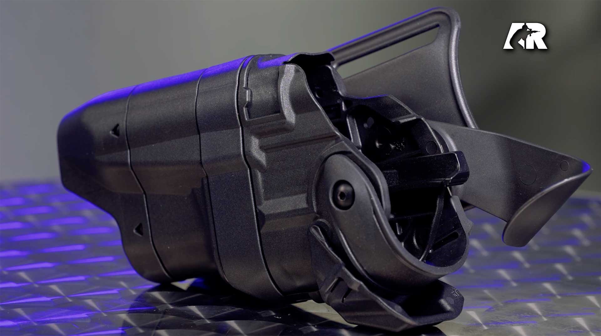 American Rifleman - I Carry: A Look at Today's Latest Duty Holsters