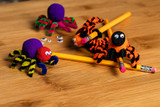 tif6c24uk13i38ark1dp2u0o59-13378_Bertie_Pom_Poms_Mixed_Assorted_Colours_1200pc_2.jpg