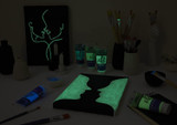 8v23auf30l48tednunrii23o2k-13945_Jasco_Glow_in_the_dark_paint_green_100ml_Lifestyle.jpg