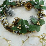 pg0eugorm55jv9srfmopkmej55-15213-Christmas-Round-Wreath-24cm-Ribtex-4-Web.jpg