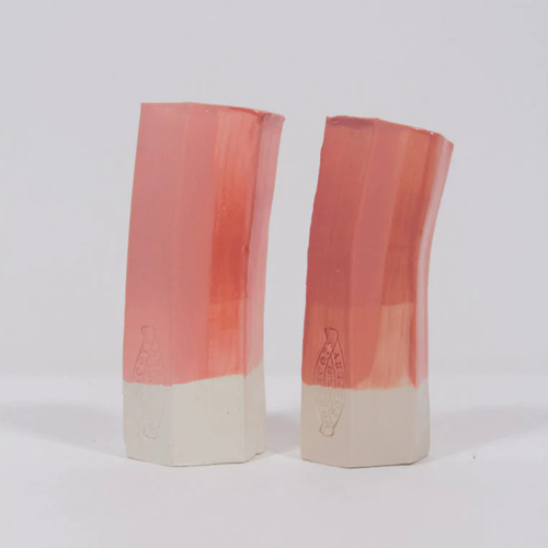 8994db0k813p99kbt9jmf8j570-13063_Underglaze_Red-lifestyle-1.jpg