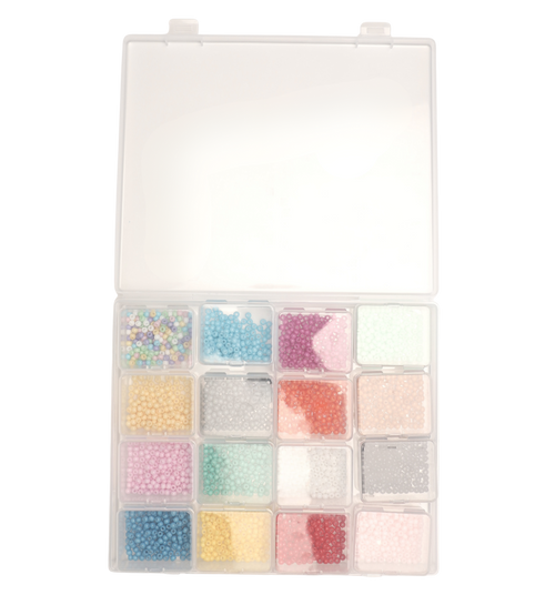 uoeqlk10s10e3bm0onlh78gr1n-13417_Bertie®_Seed_Beads_Box_Assorted_4mm_2400pc_Front_2.png