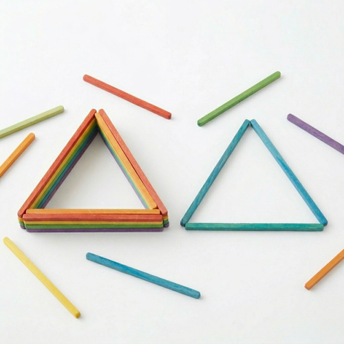 p1dkogmqa10tv9fhps8vakit6m-14681-Wooden-Matchsticks-Asst-Colours-3000pc-lifestyle-image-basic-shapes-2-triangles.png