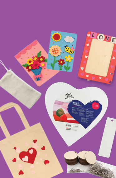 DIY gifts for Mum – assorted craft supplies including felt greeting cards, a decorated photo frame, a heart-shaped canvas, a calico tote bag and wooden tags on a purple background