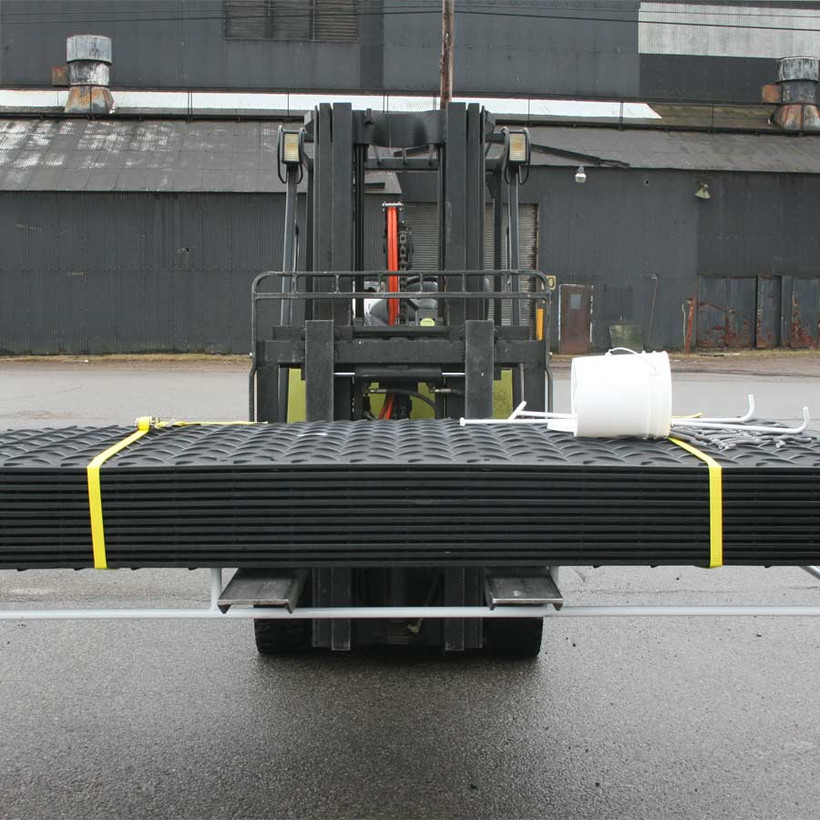 Active slide of 4' X 8' BLACK ALTURNAMAT MAT-PAK - SMOOTH 1 SIDE
