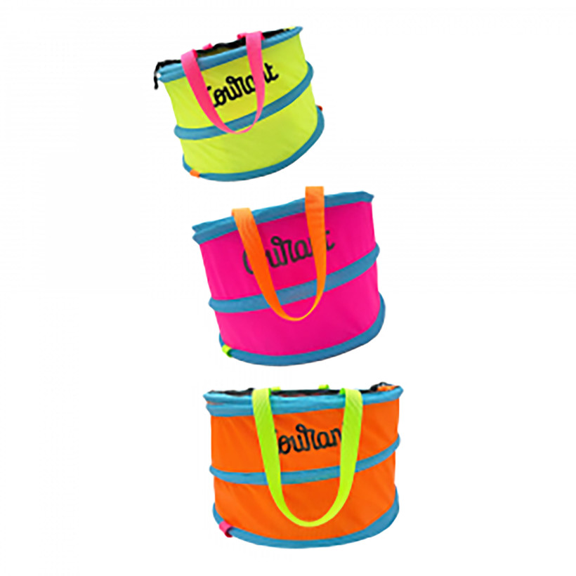 Active slide of Courant Pelican Throw Bag