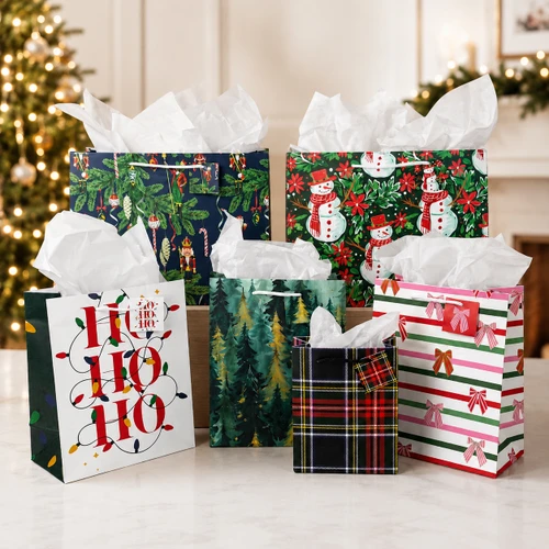 Holiday Gift Bags - Set of 6 - NEW