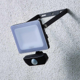 Stanley Frosted 20W LED Floodlight with PIR in Black 2