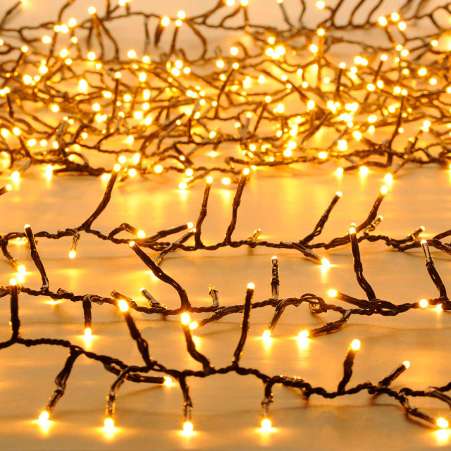 Festive Indoor & Outdoor Multifunction Cluster Lights 1000 Warm White LEDs 1