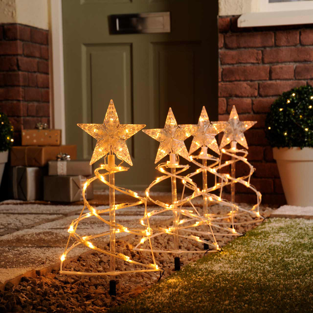 Festive Set Of 4 Spiral Pathfinder Trees Cool White | SimplyLED