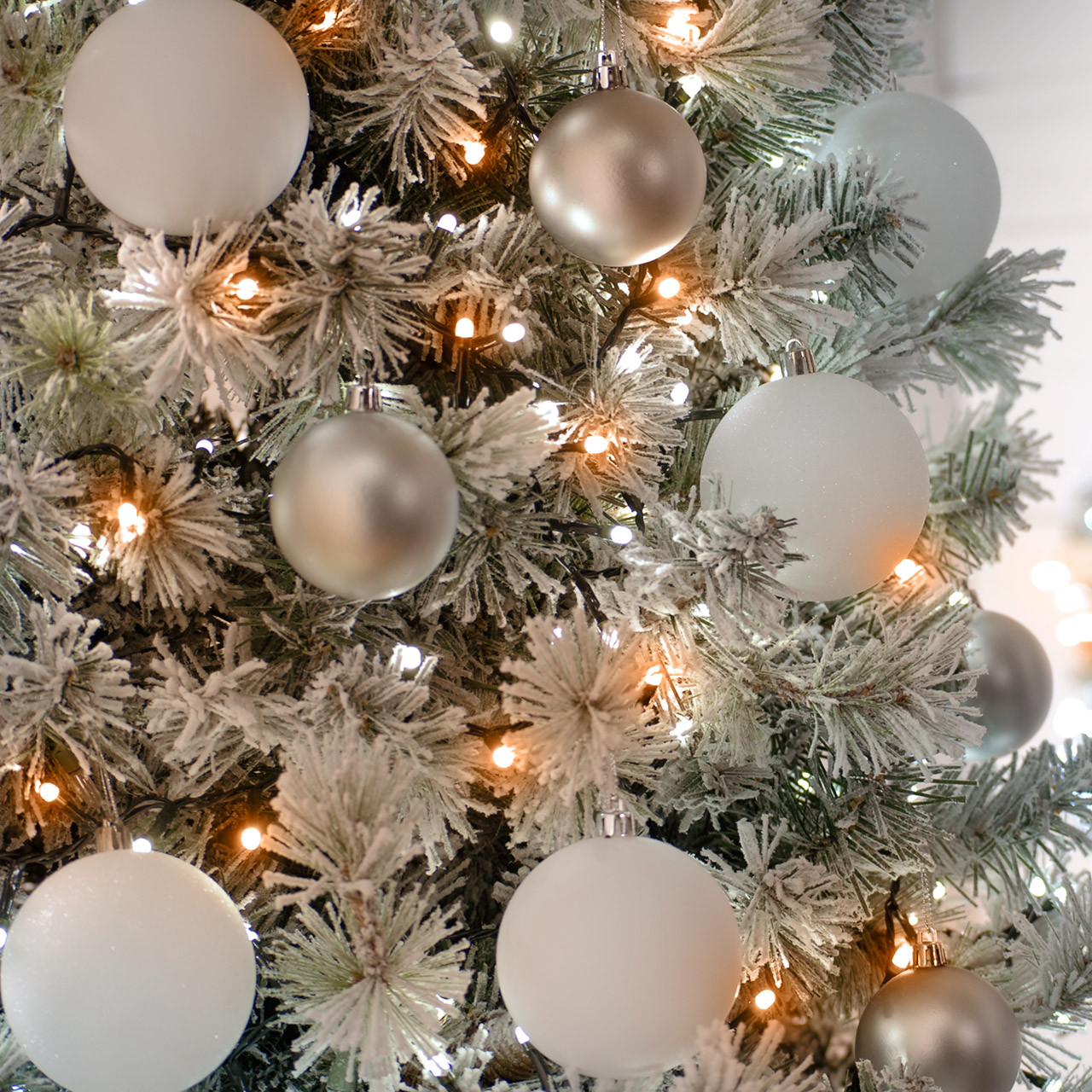 Festive Indoor & Outdoor 6ft Christmas Tree Glow-Worm Lights 750 White & Warm White LEDs