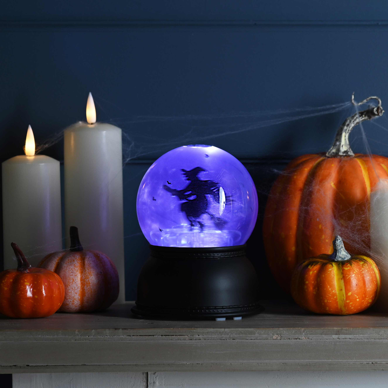 Festive 14cm Battery Operated Lit Witch Spinning Water Globe