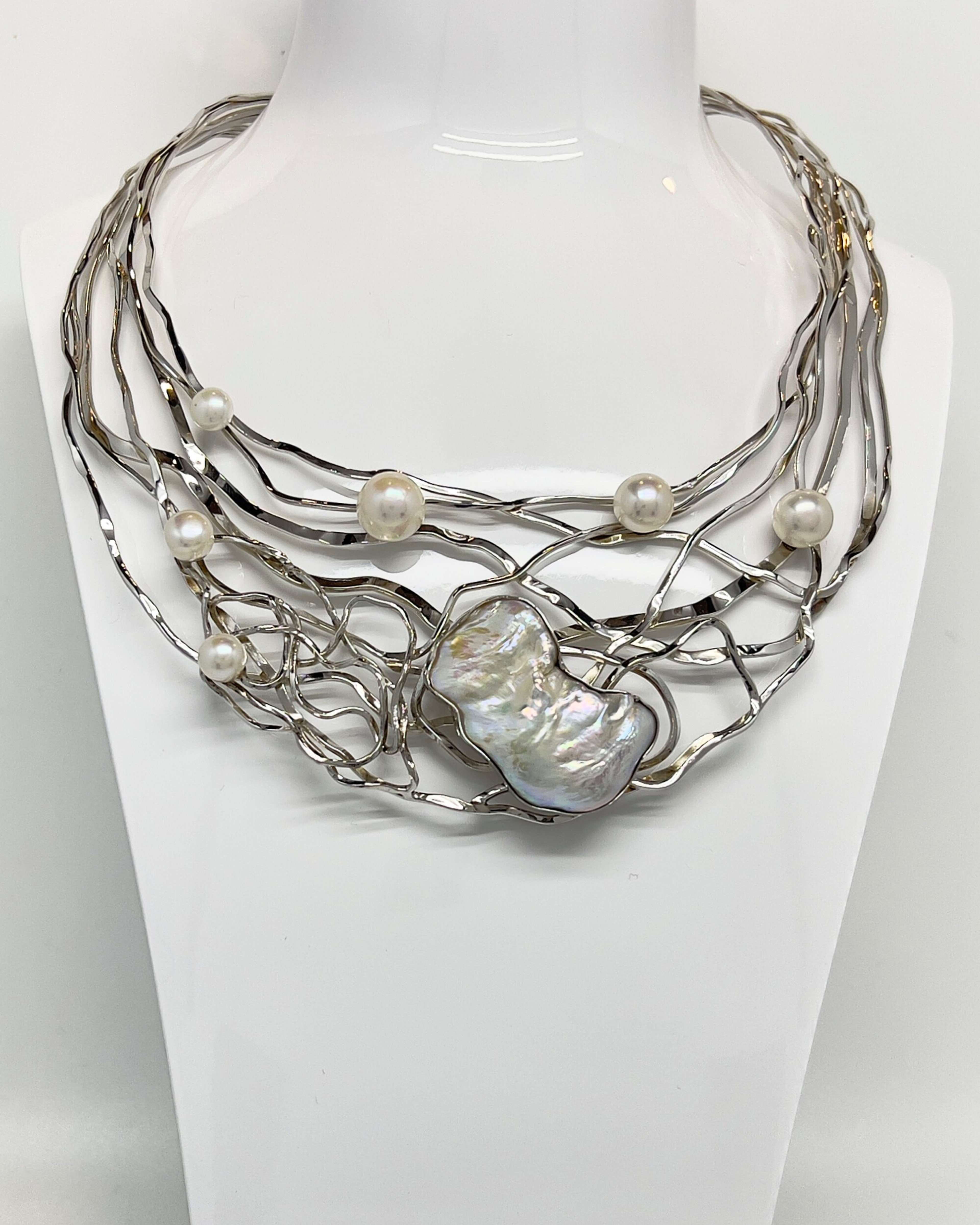 Signature keshi and round pearl statement torque collar necklace with silver lattice design