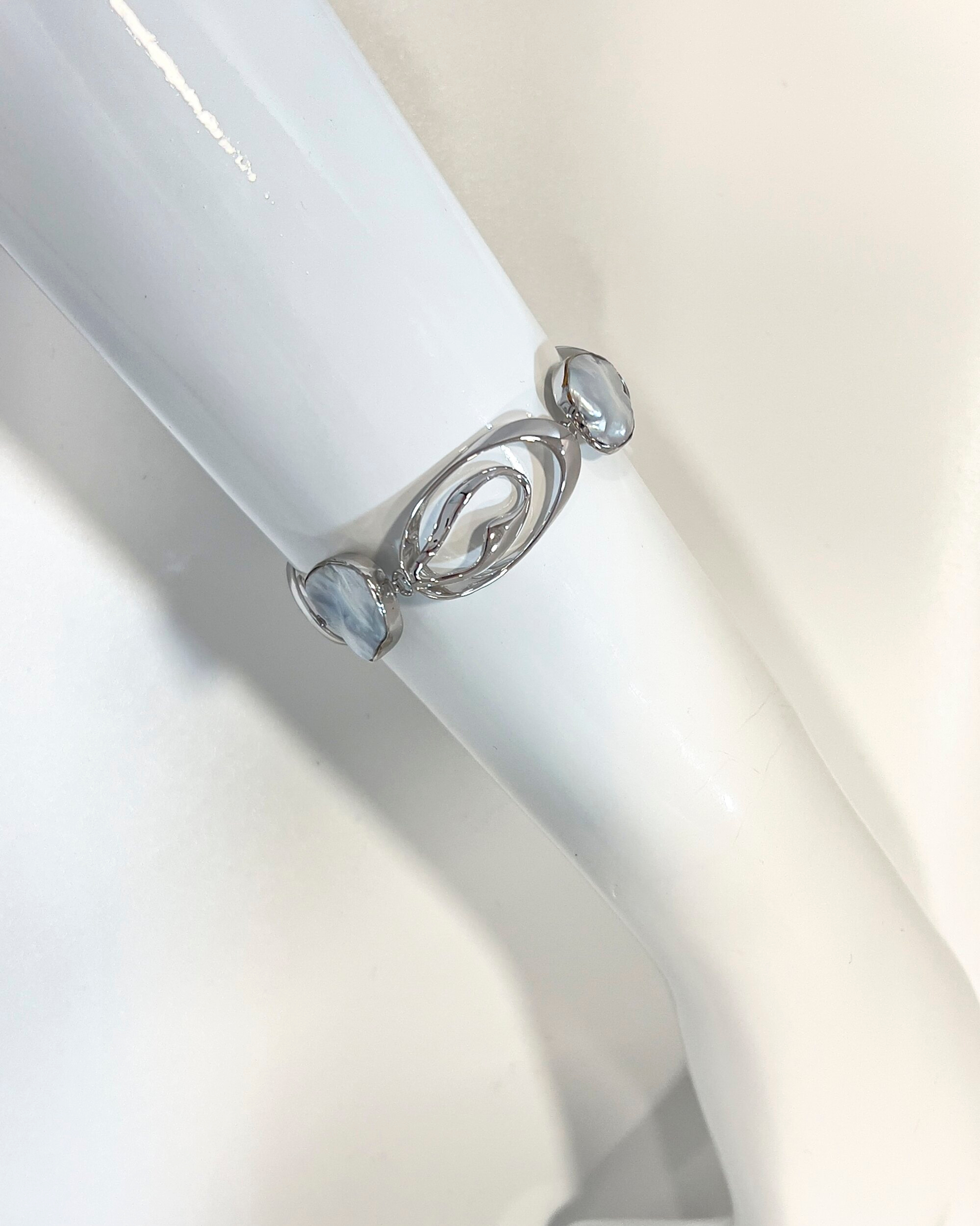 Signature keshi pearl statement chain bracelet with silver ovals