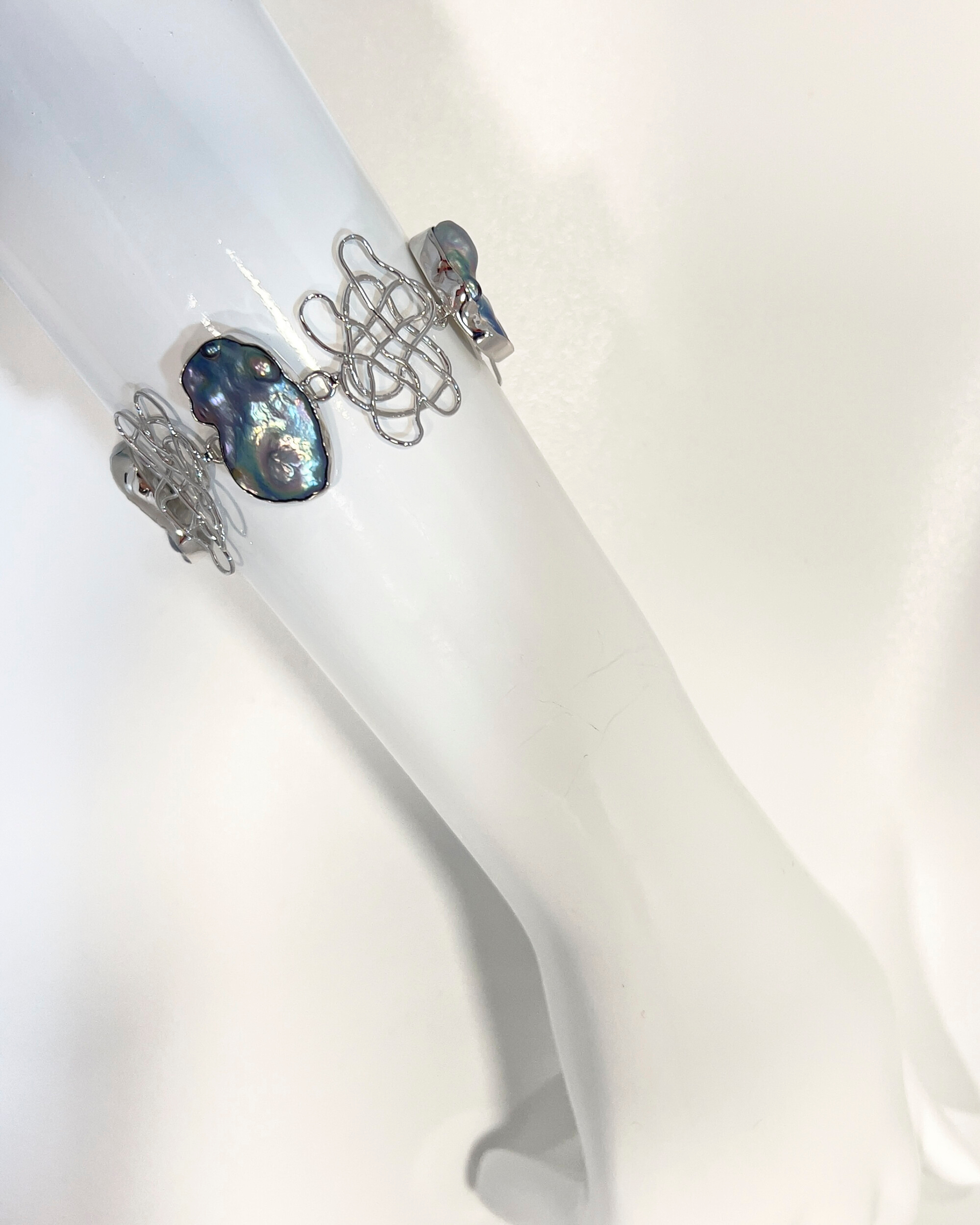 Signature dark keshi pearl chain bracelet with silver lattice charms