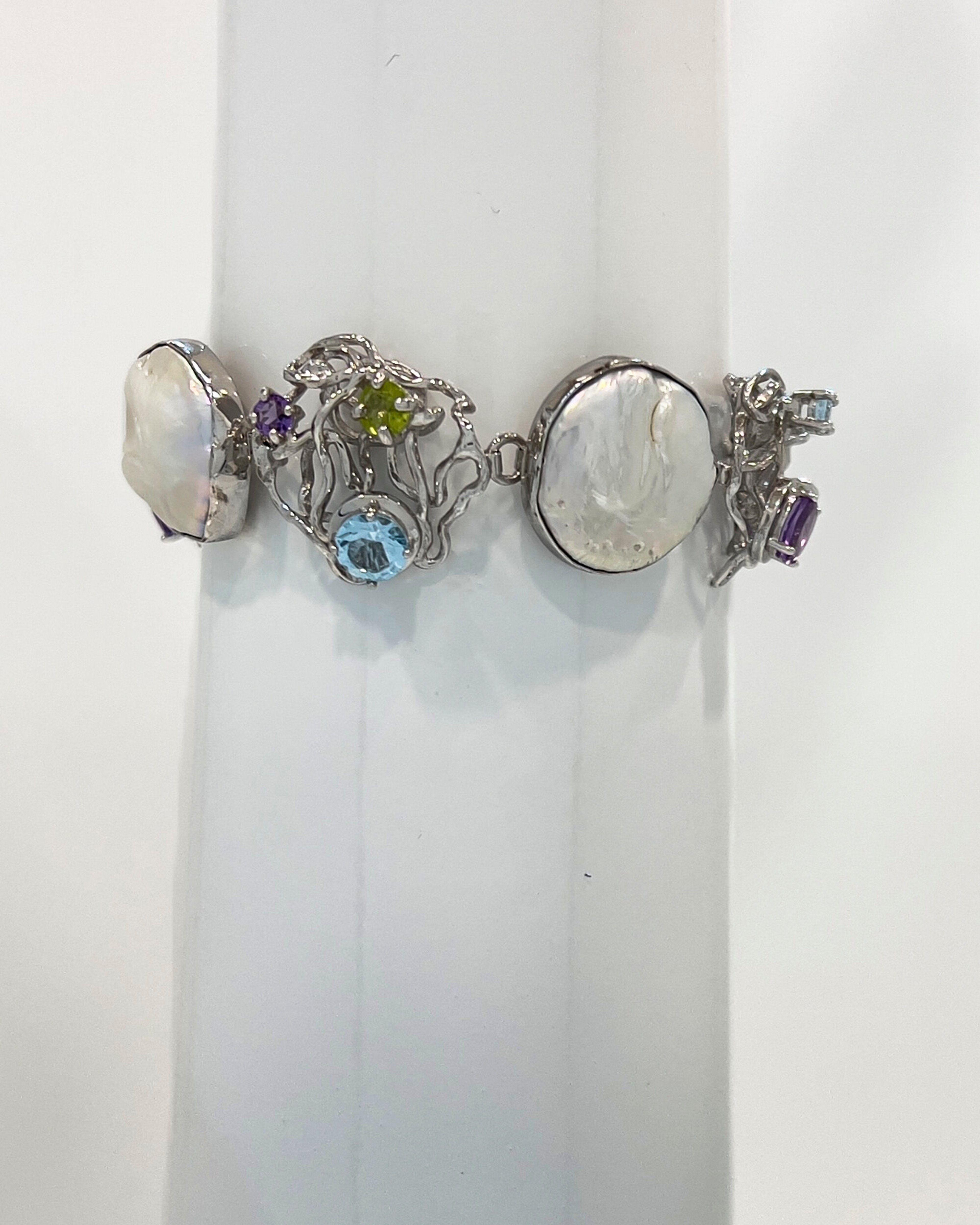 Signature keshi pearl with three stones lattice statement chain bracelet