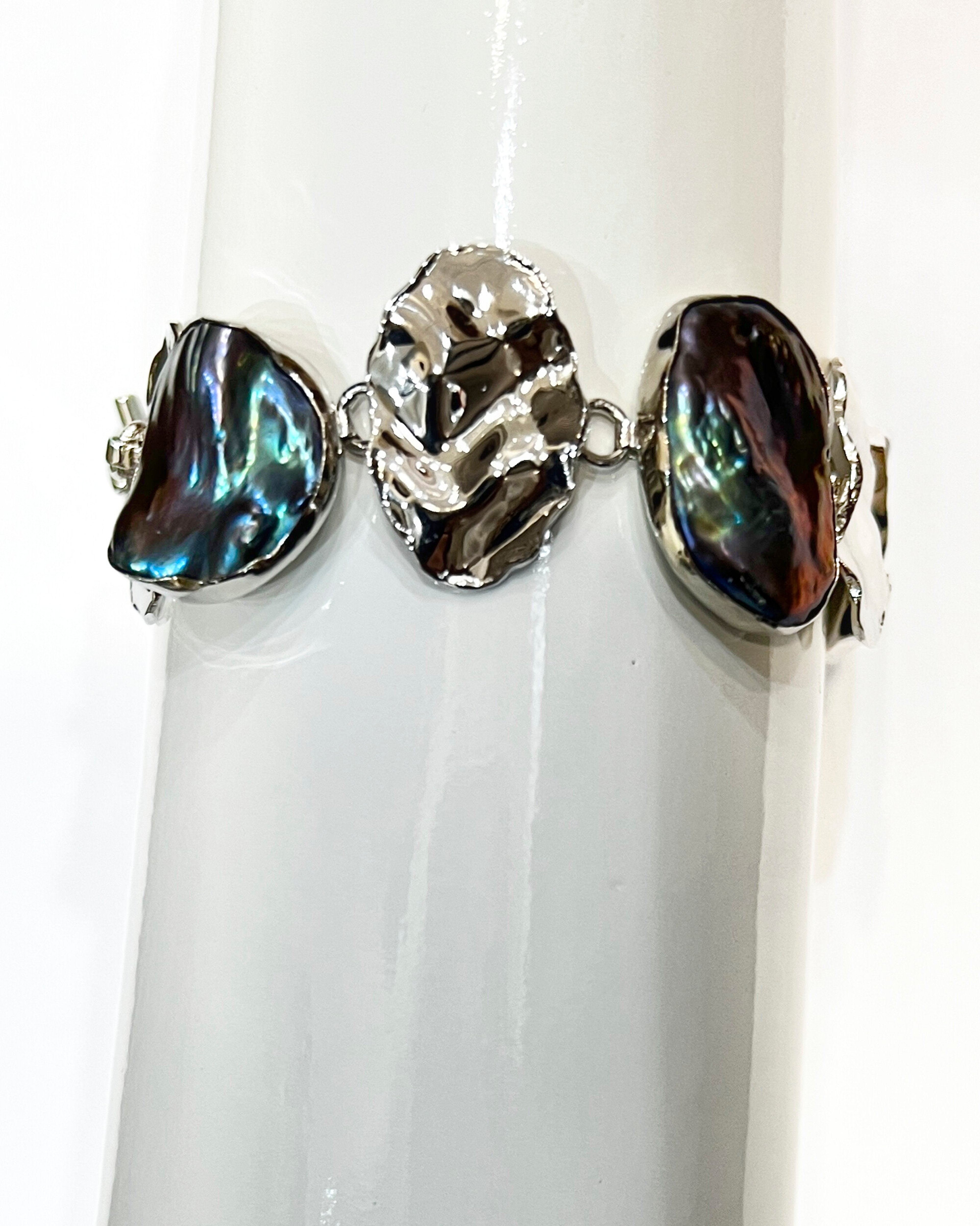 Signature dark keshi pearl statement chain bracelet with silver leaves