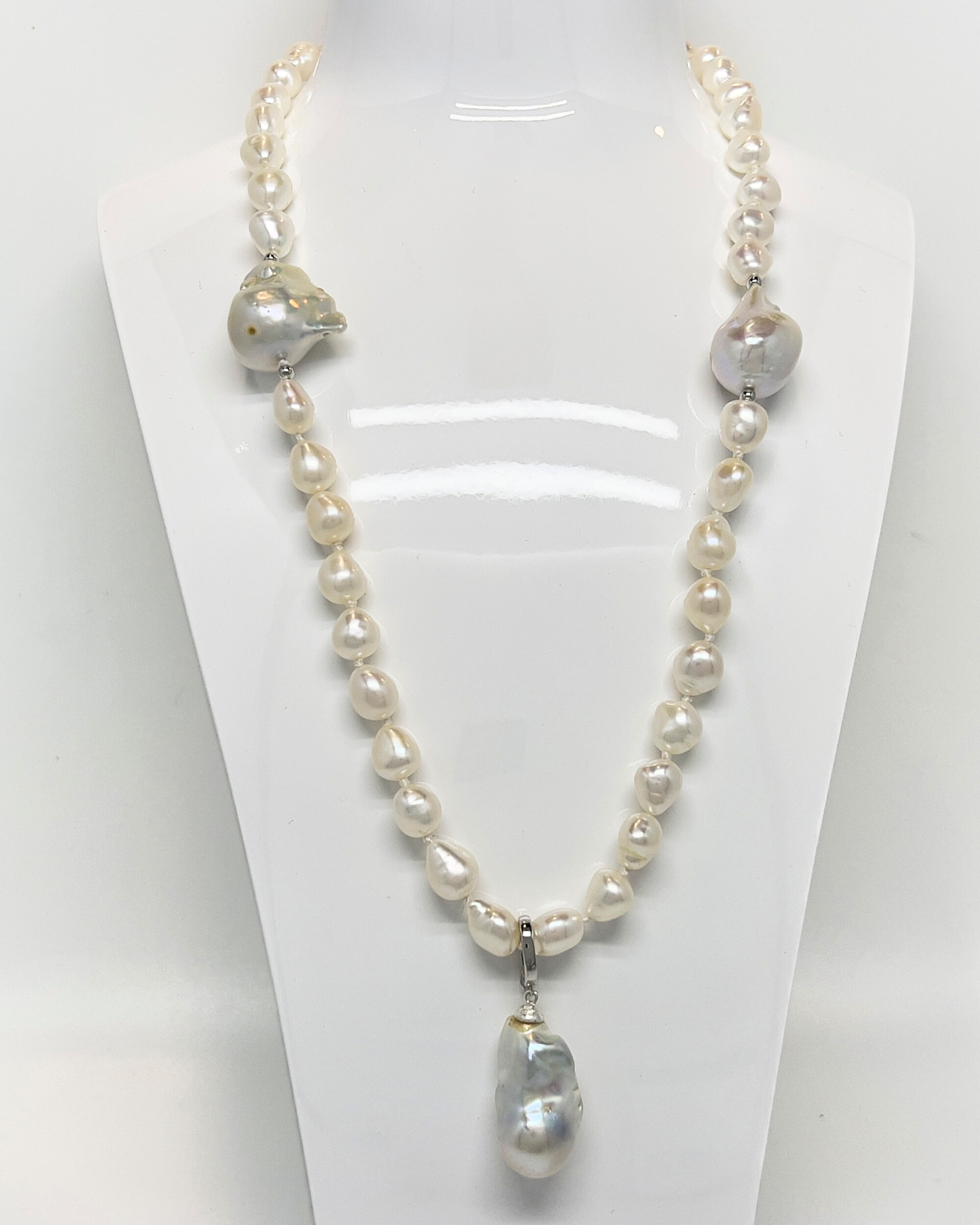 Signature large baroque pearl pendant necklace with rhodium-plated 925 sterling silver chain