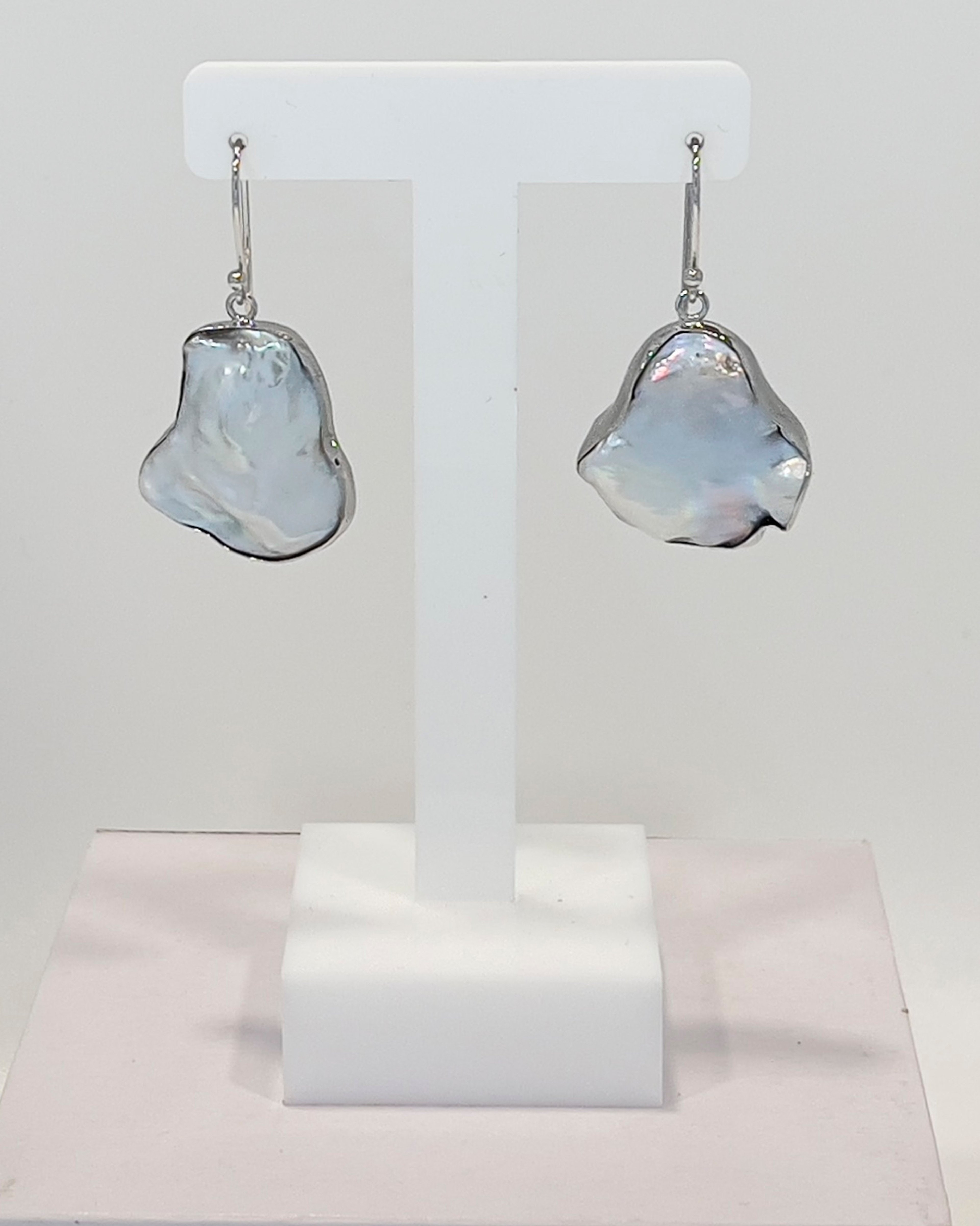 Signature Drop Earrings with large Keshi pearl in rhodium-plated sterling silver