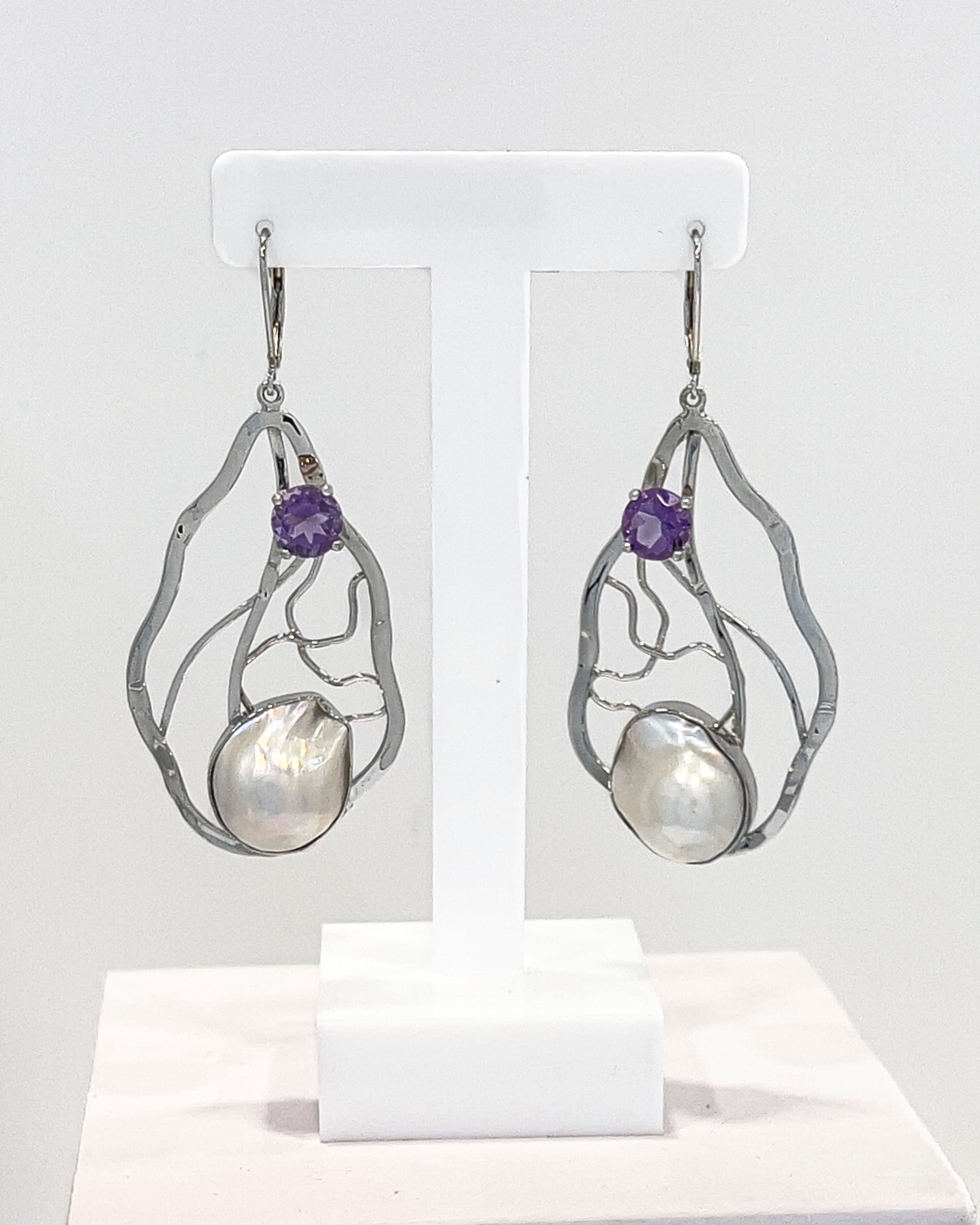 Signature baroque pearl and amethyst drop earrings in silver lattice