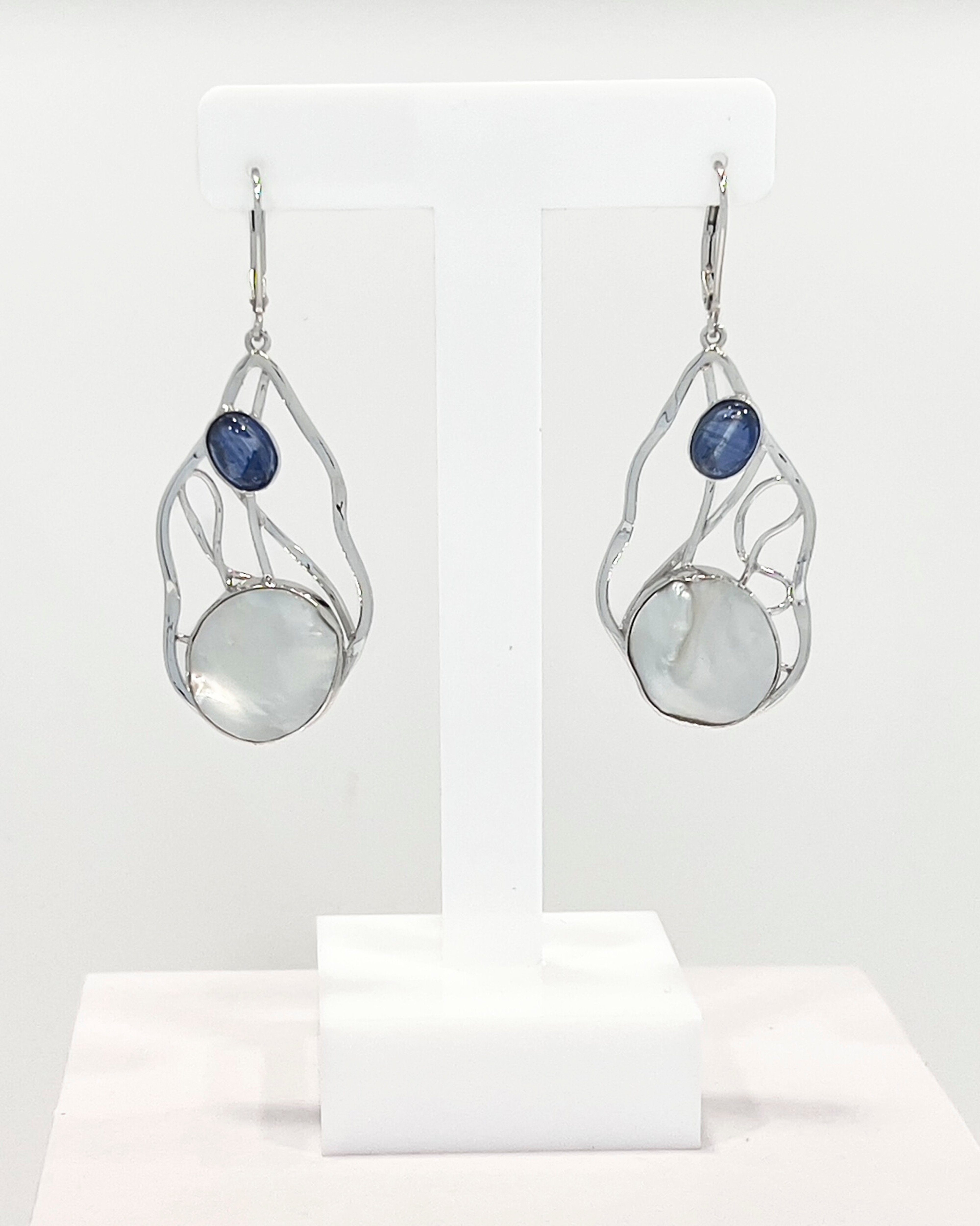 Signature keshi pearl and kyanite drop earrings in silver lattice