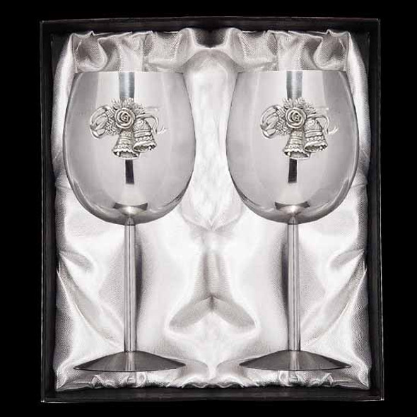 Pair of Wedding Wine goblet shiny finish Heart - Love or Wedding Bells badge