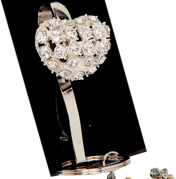 Crystal heart shape key finder