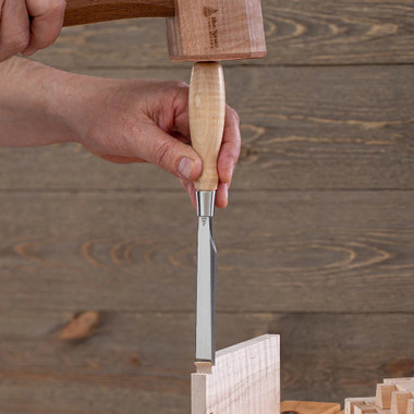 Blue Spruce Toolworks BCH114STSSBRW Bench Chisel, 1-1/4 (1.250), 31.8MM, Ss Ferrule, Standard, Bolivian Rosewood Handle