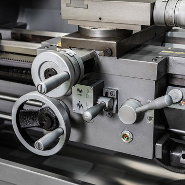 Jet 3258 GH-1340 Gear Head Lathe 13x40 w/ Newall NMS300 and Taper Attachment Kit