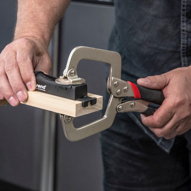 Trend Single Pocket Hole Jig with HSS Drill Bit & Depth Setting Collar, Square Drive Bit & Pocket Hole Screws Selection, PH/JIG/BS