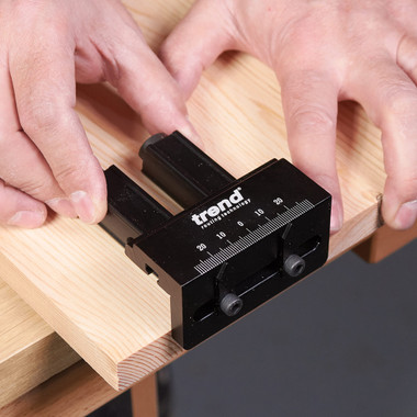 Trend Mini Twin Pocket Hole Jig with HSS Drill Bit & Depth Setting Collar, Square Drive Bit & Pocket Hole Screws Selection, PH/JIG/M