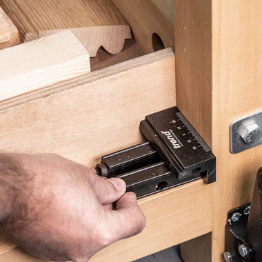 Trend Mini Twin Pocket Hole Jig with HSS Drill Bit & Depth Setting Collar, Square Drive Bit & Pocket Hole Screws Selection, PH/JIG/M