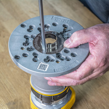 Trend Universal Trim Router Sub-Base, 6 Inch (150mm) Diameter, UNIBASE/TRIM
