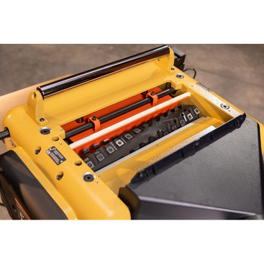 Powermatic PM1-477 15BHH, 15-Inch Planer, Helical Cutterhead, 3 HP, 1PH, 230V
