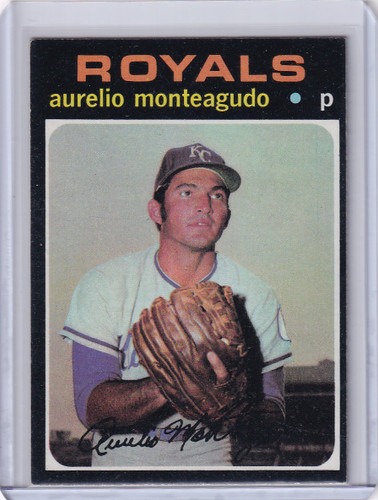 1971 Topps Baseball #129 Aurelio Monteagudo - Kansas City Royals