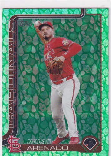 2025 TOPPS SERIES ONE #101 NOLAN ARENADO GREEN LEAVES- ST LOUIS CARDINALS