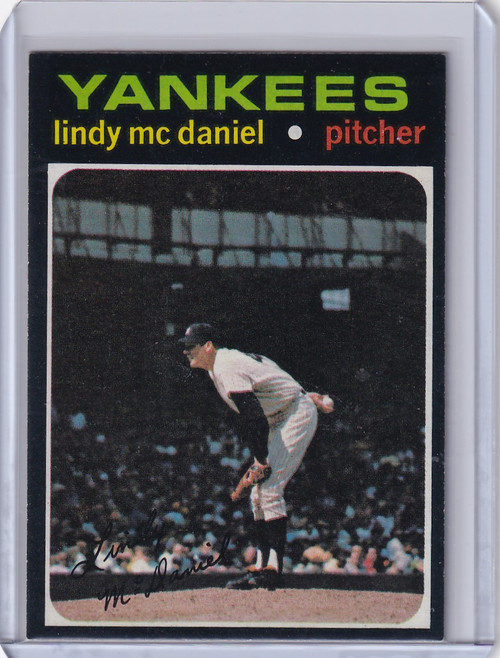 1971 Topps Baseball #303 Lindy McDaniel - New York Yankees