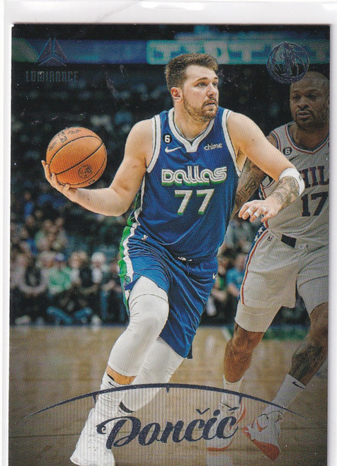 2022-23 CHRONICAS LUMINANCE #143 LUKA DONCIC- DALLAS MAVERICKS
