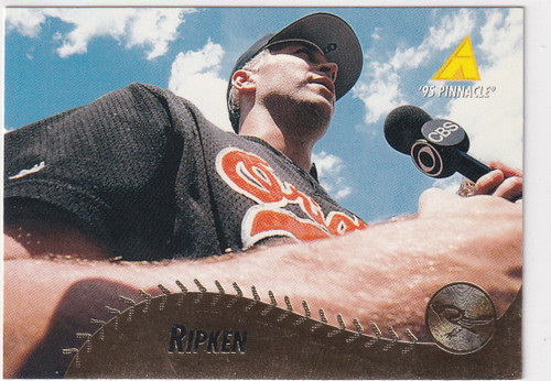 1995 PINNACLE #204 CAL RIPKEN JR- BALTIMORE ORIOLES