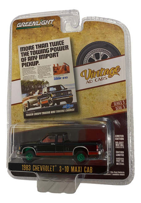 Greenlight 1:64 Vintage Ad Cars SR 5 1983 Chevrolet S-10 Maxi Cab CHASE