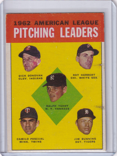 1963 Topps 8 1962 AL Pitching Leaders - Terry / Donovan / Herbert / Bunning