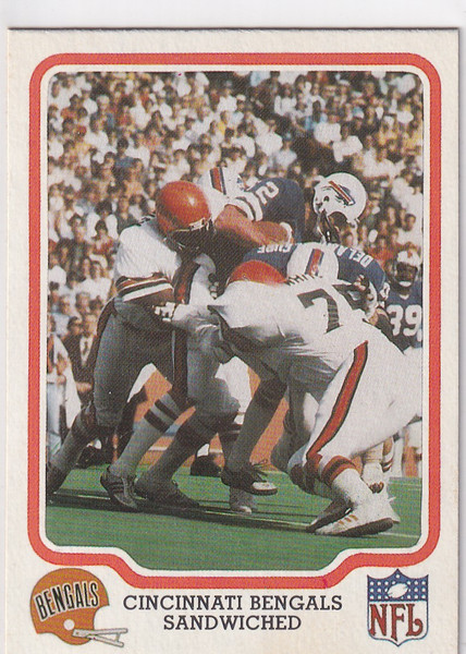 1979 FLEER #10 CINCINNATI BENGALS SANDWHICHED- CINCINNATI BENGALS