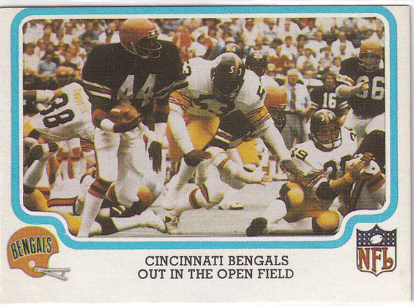 1979 FLEER #9 CINCINNATI BENGALS OUT IN THE OPEN FIELD- CINCINNATI BENGALS